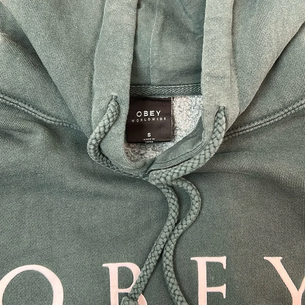 Obey Women's Green Hoodie Sweater Sweatshirt Size Small - Picture 5 of 8